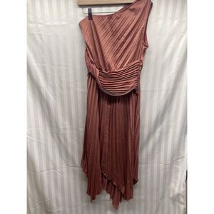 Pretty‎ Garden Pleated Dress Hi Low Size Small Coral NWT